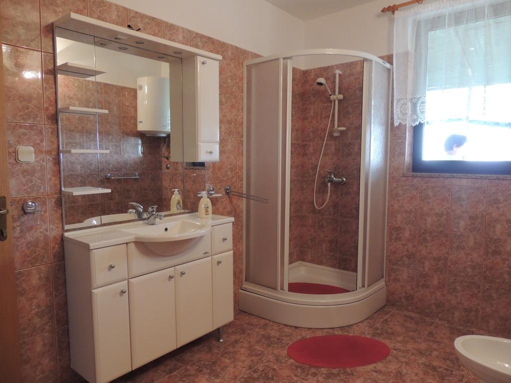 Apartment Nela 발 외부 사진
